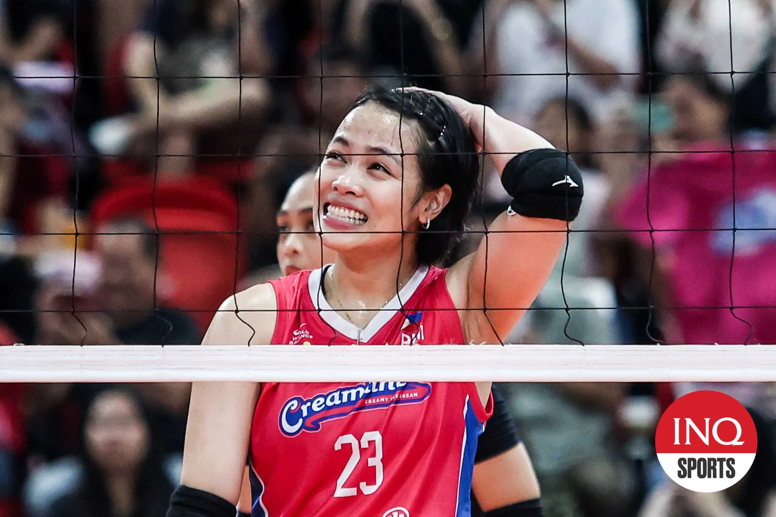 Creamline Cool Smashers Dig Deep in Epic Comeback to Stun Cignal at PVL Invitational